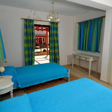 Fedra - 3 Bedrooms - Sleeps 6p Villa