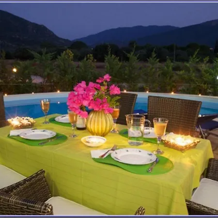 Fedra - 3 Bedrooms - Sleeps 6p Számi