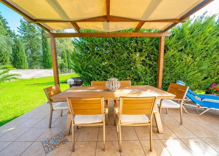 Fedra - 3 Bedrooms - Sleeps 6p Villa